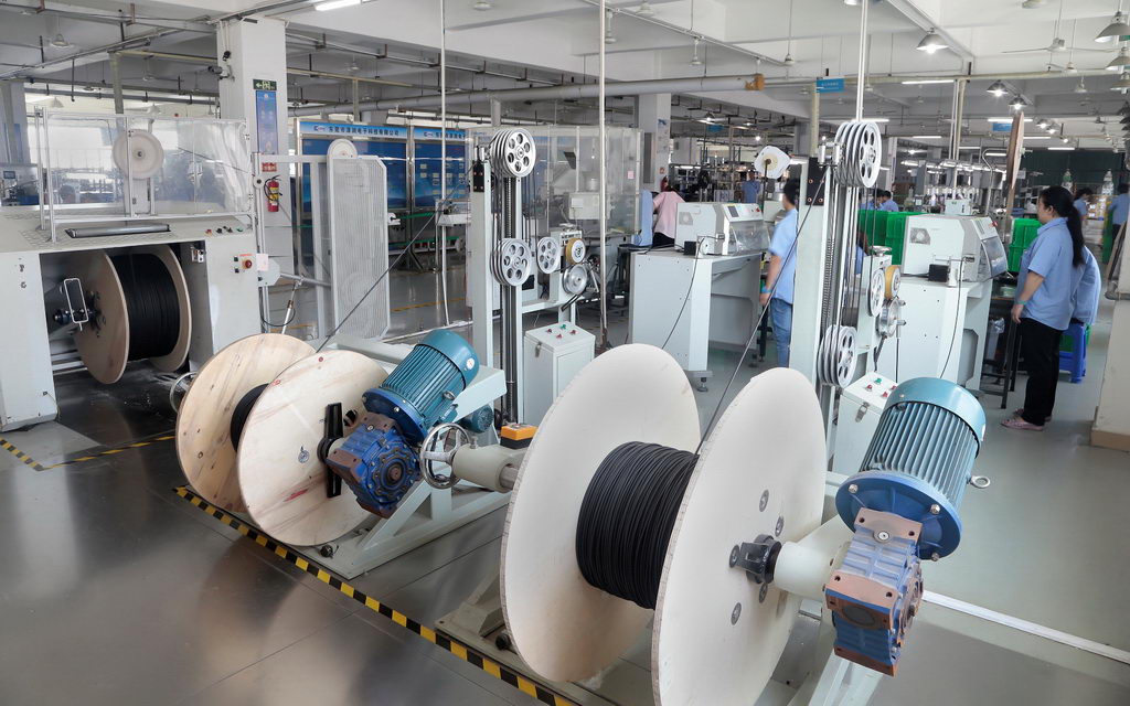 KOMAX�Զ����߻�(ͼ1)